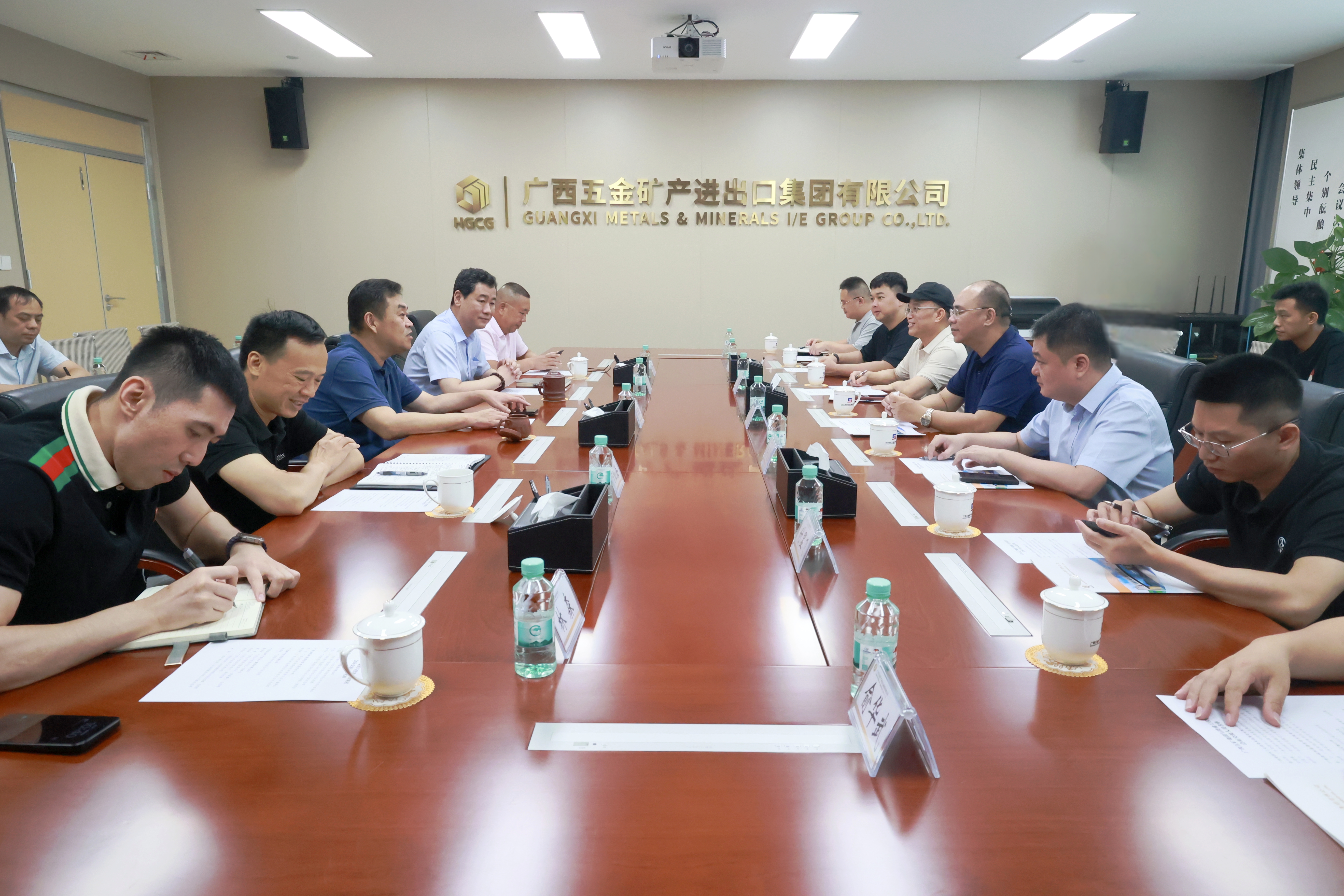 五礦動(dòng)態(tài) | 探索綜合能源合作新模式！曹津津會(huì)見(jiàn)貴港工投集團(tuán)隆永恒一行